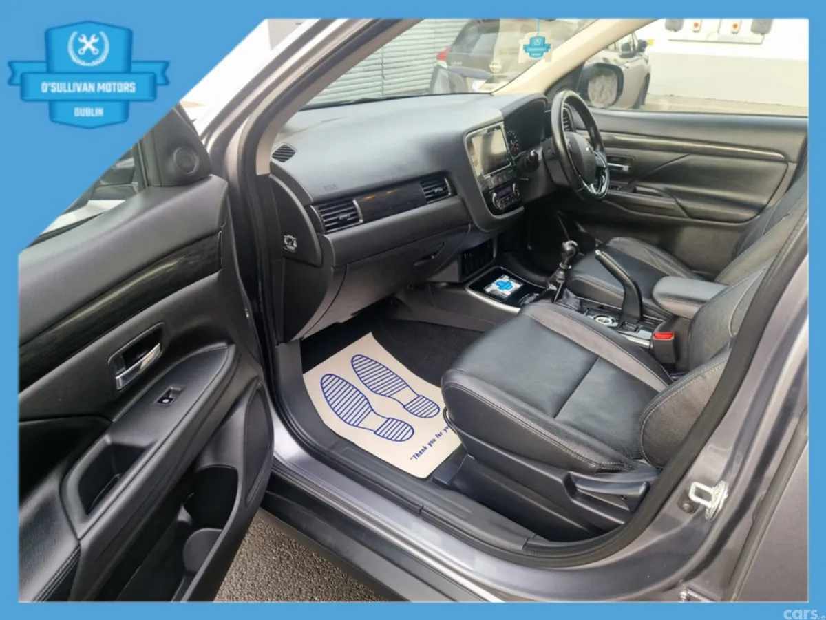 Mitsubishi Outlander Estate, Diesel, 2017, Grey