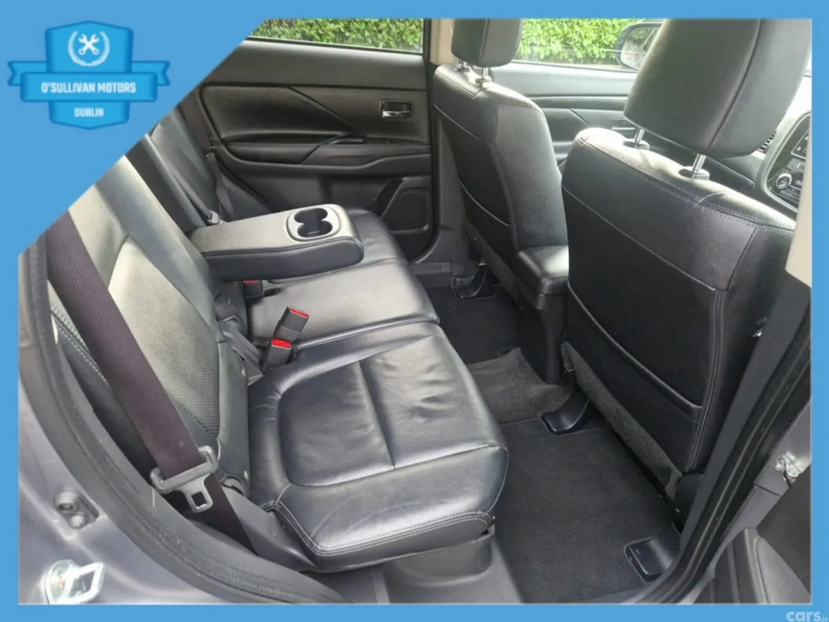 Mitsubishi Outlander Estate, Diesel, 2017, Grey