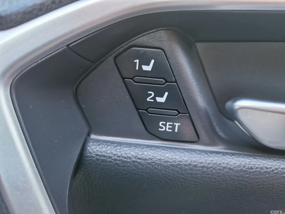 Toyota RAV4 SUV, Petrol Hybrid, 2019, White