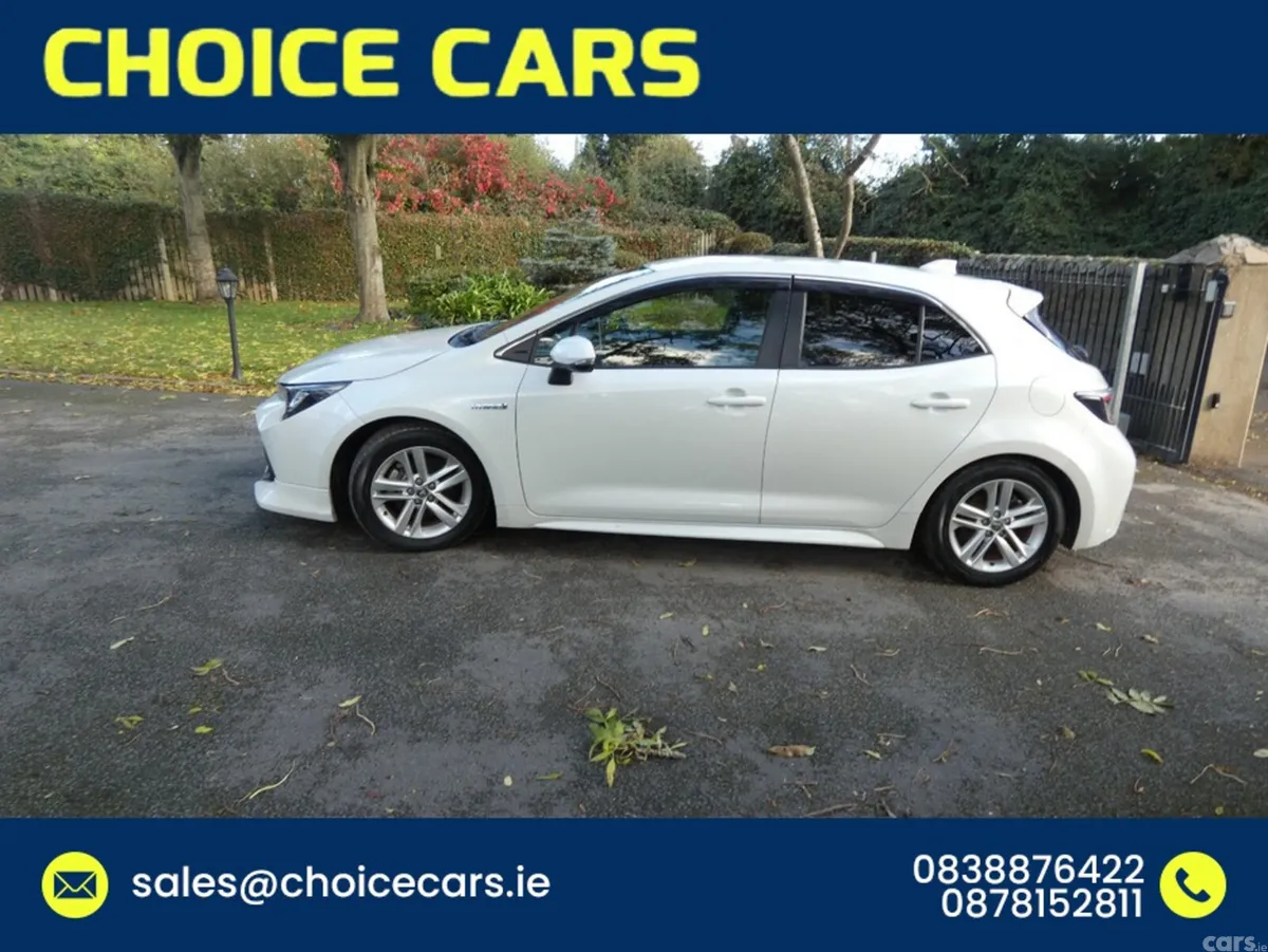 Toyota Corolla Hatchback, Petrol Hybrid, 2020, White