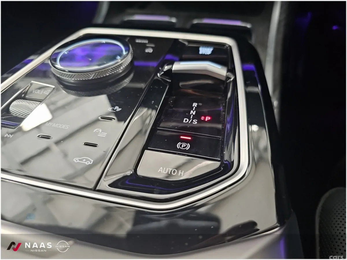 BMW 7-Series Saloon, Petrol Plug-in Hybrid, 2025, Grey