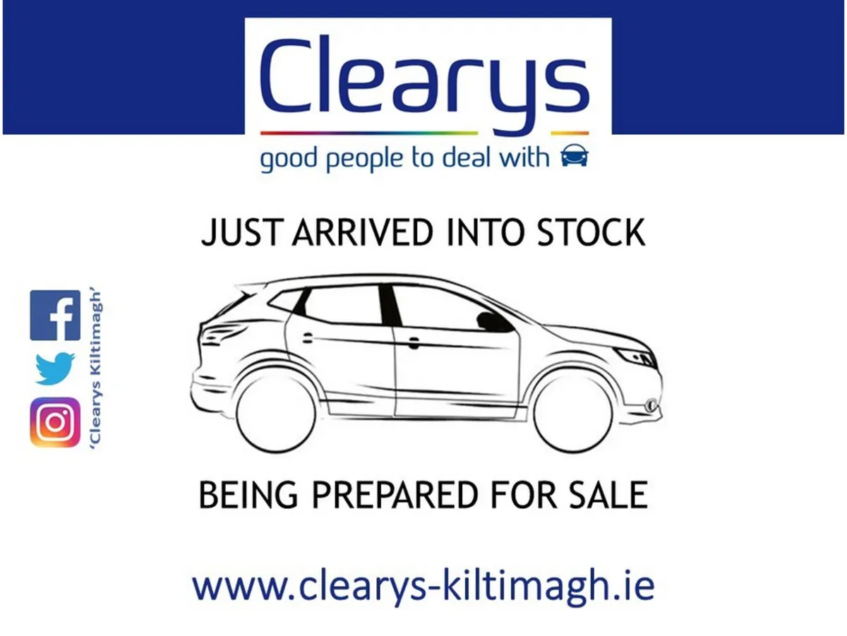 Nissan Qashqai MPV, Petrol, 2022, Red