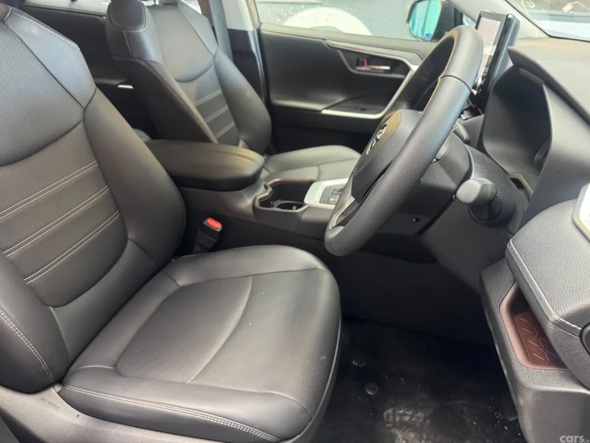 Toyota RAV4 SUV, Petrol Hybrid, 2024, Grey