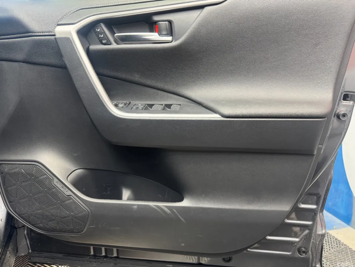 Toyota RAV4 SUV, Petrol Hybrid, 2024, Grey