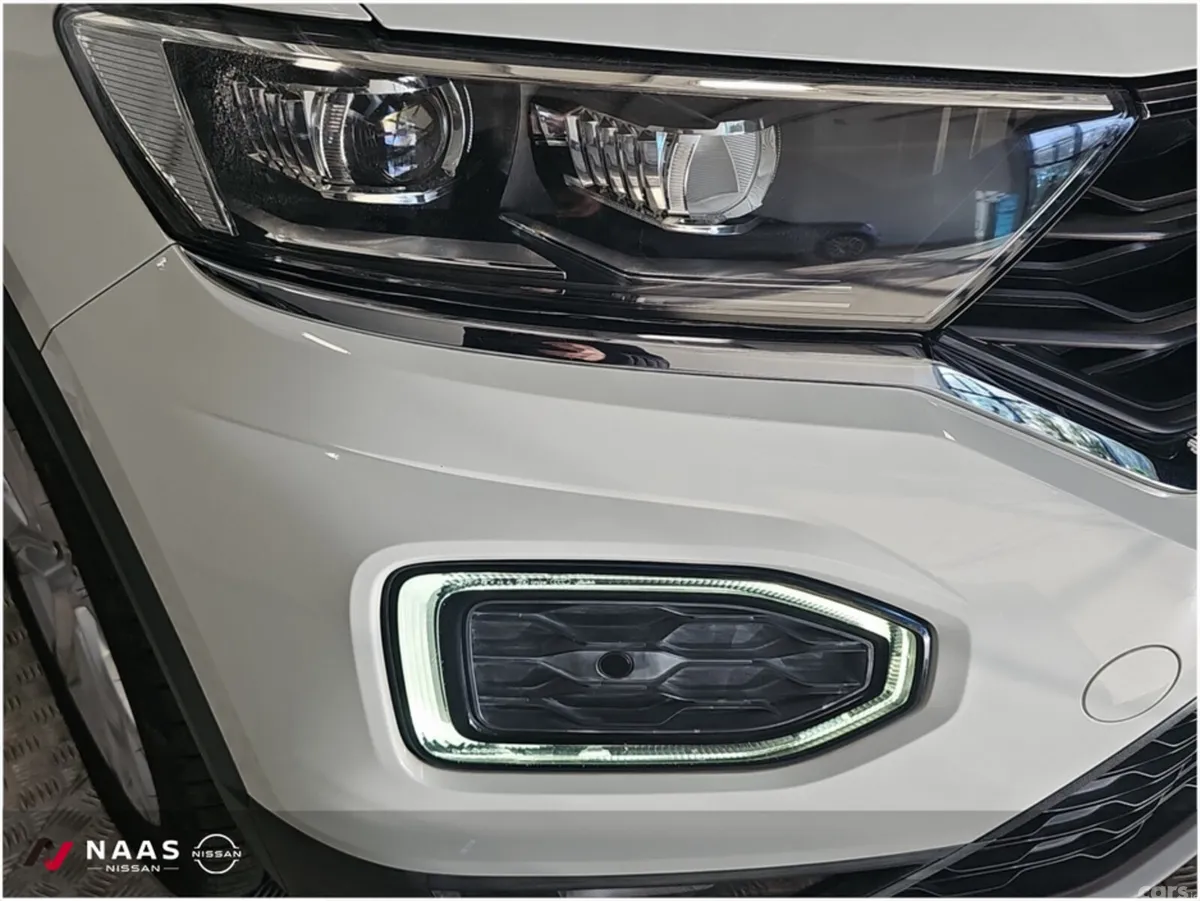 Volkswagen T-Roc SUV, Diesel, 2021, White