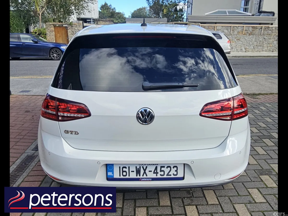 Volkswagen Golf Hatchback, Diesel, 2016, White