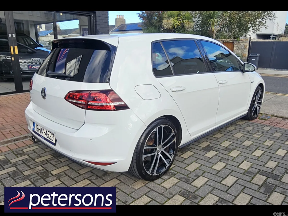 Volkswagen Golf Hatchback, Diesel, 2016, White