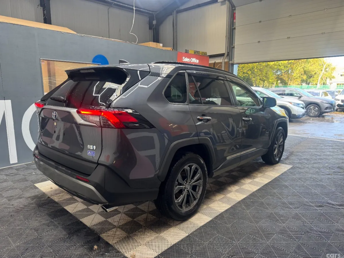 Toyota RAV4 SUV, Petrol Hybrid, 2024, Grey
