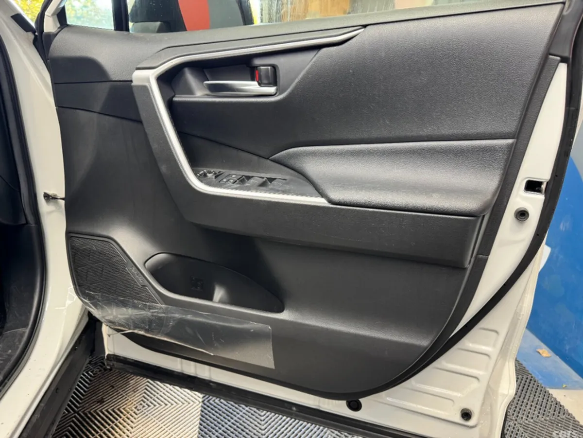 Toyota RAV4 SUV, Petrol Hybrid, 2020, White
