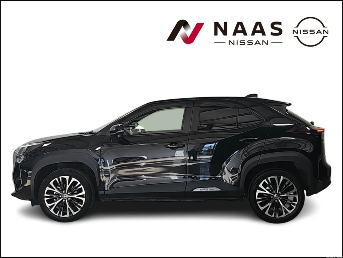 Toyota Yaris Cross Hatchback, Petrol Hybrid, 2023, Black