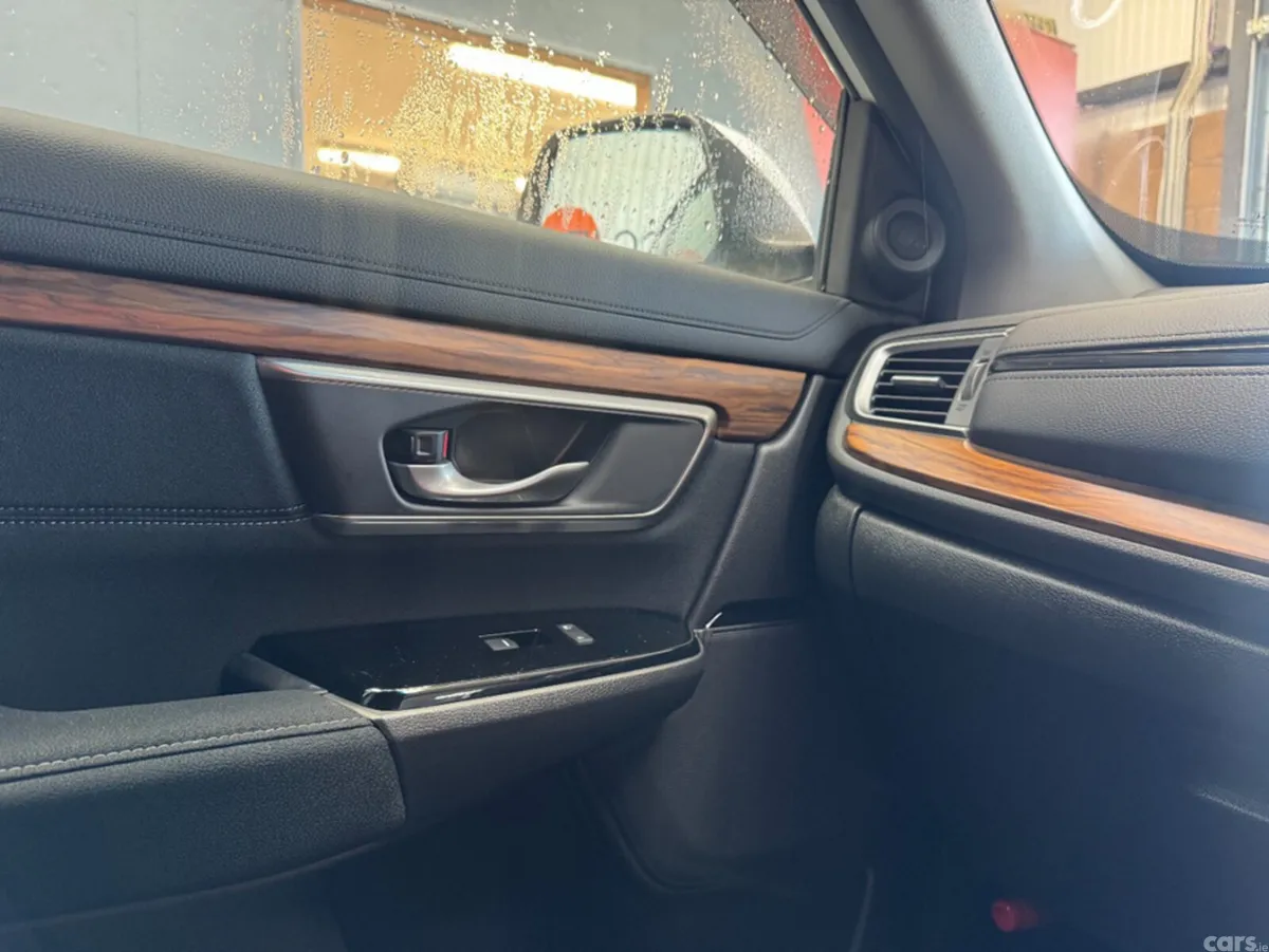 Honda CR-V SUV, Petrol Hybrid, 2021, White