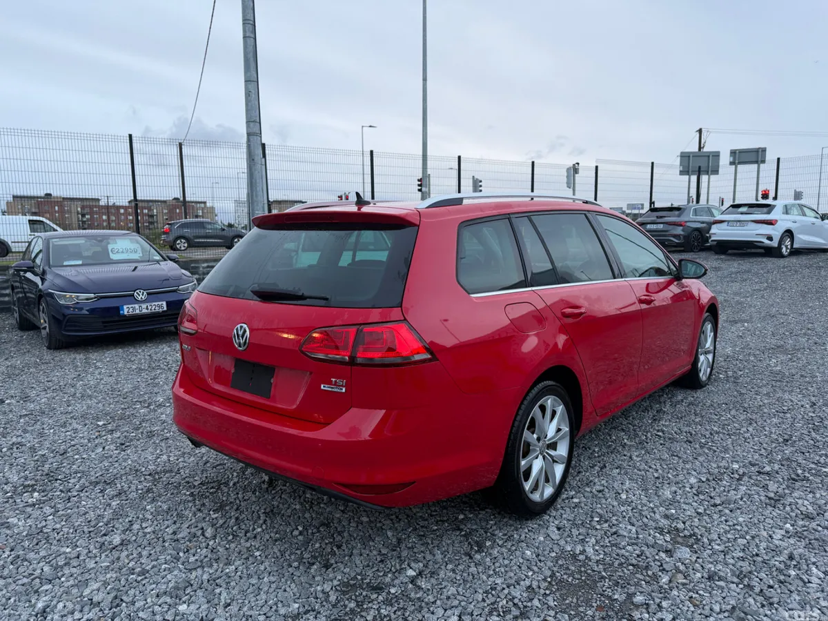 Volkswagen Golf Estate, Petrol, 2017, Red