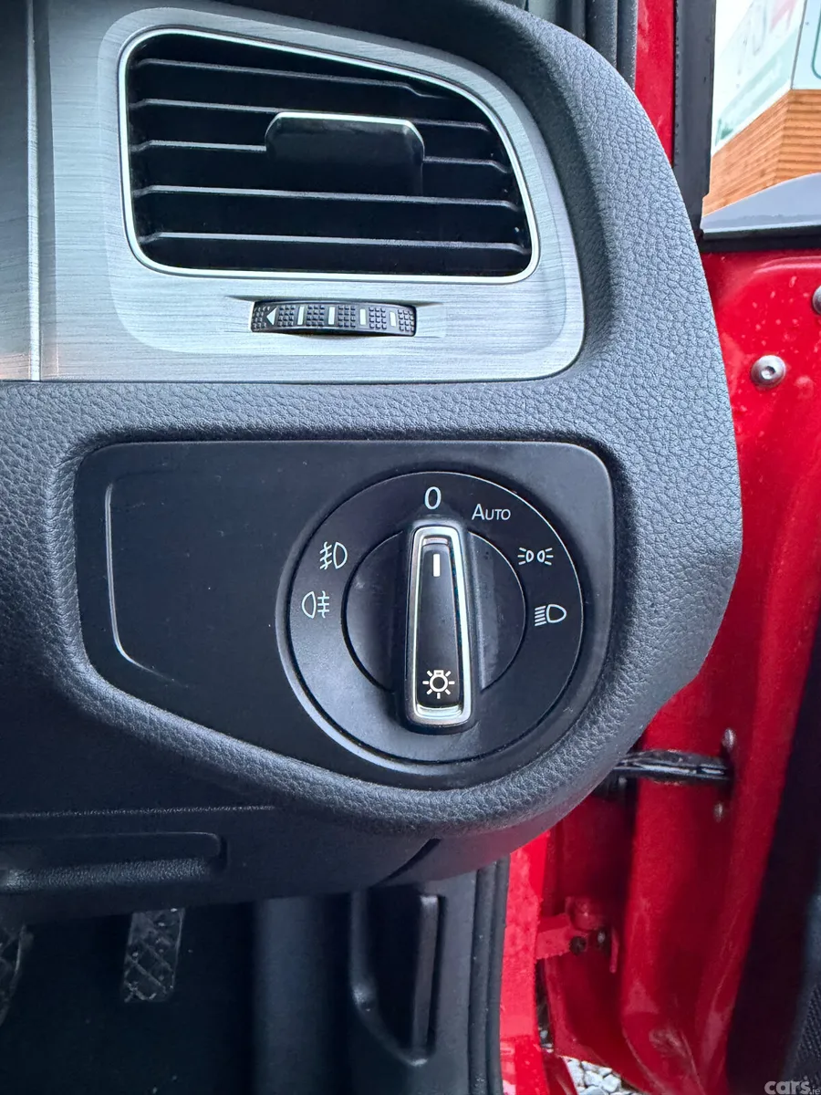 Volkswagen Golf Estate, Petrol, 2017, Red