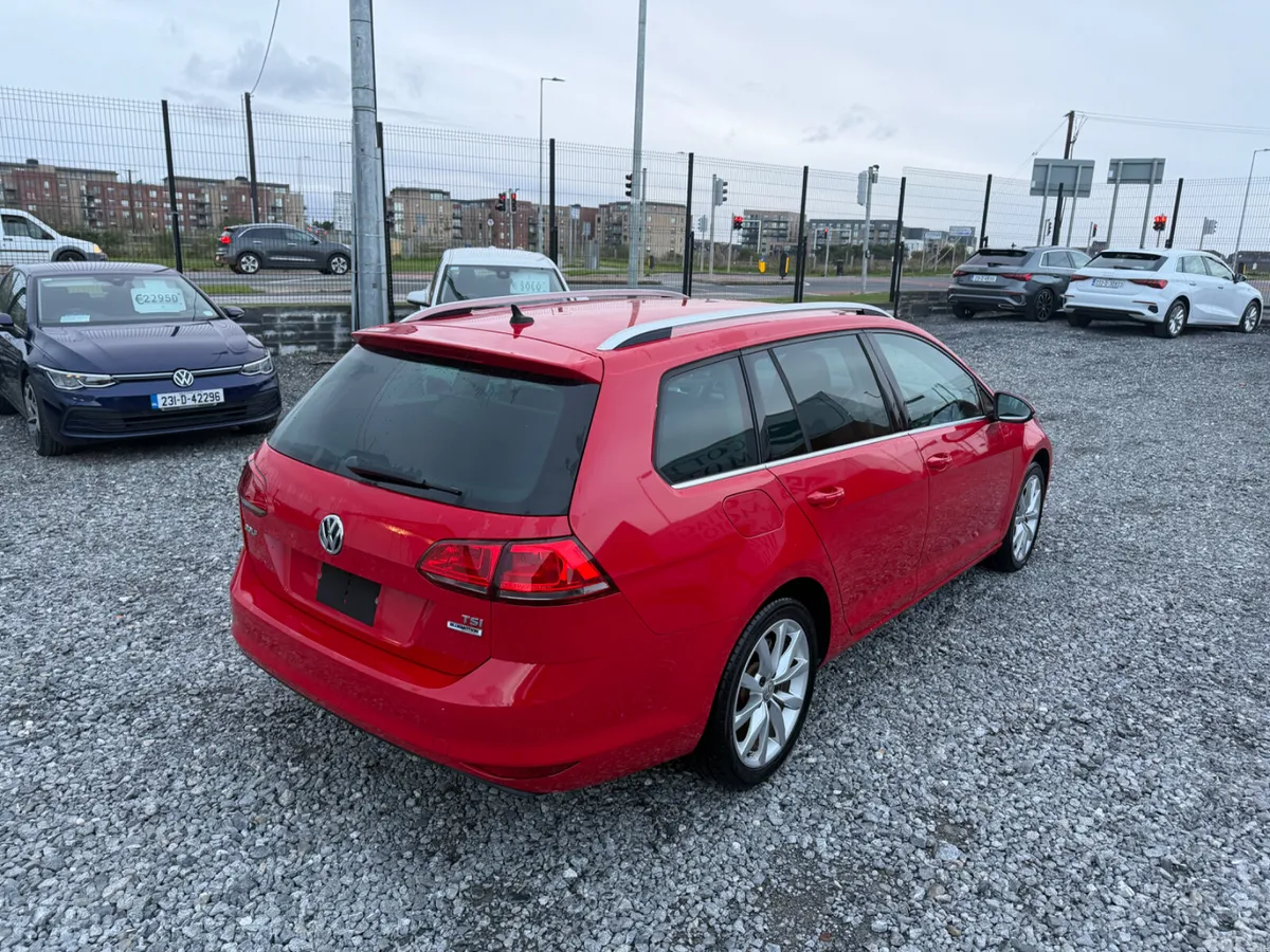Volkswagen Golf Estate, Petrol, 2017, Red