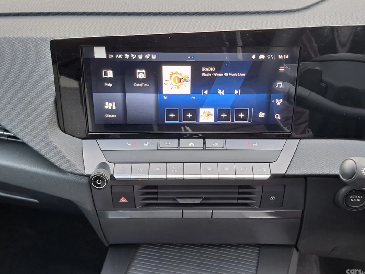 Opel Astra Hatchback, Petrol Hybrid, 2027, Silver