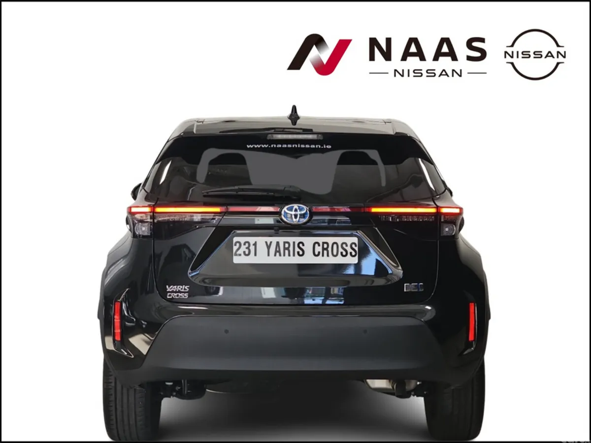 Toyota Yaris Cross Hatchback, Petrol Hybrid, 2023, Black