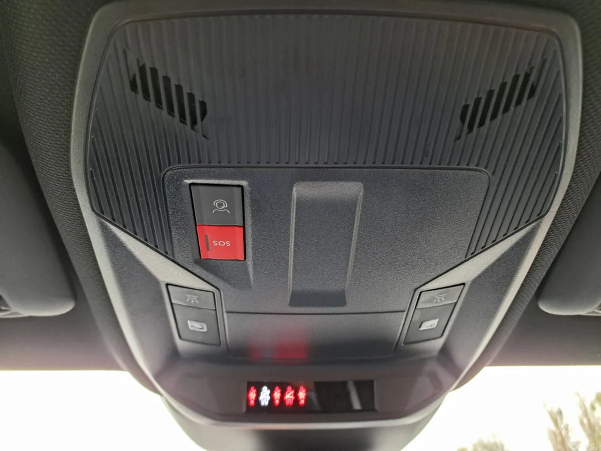 Opel Astra Hatchback, Petrol Hybrid, 2027, Silver