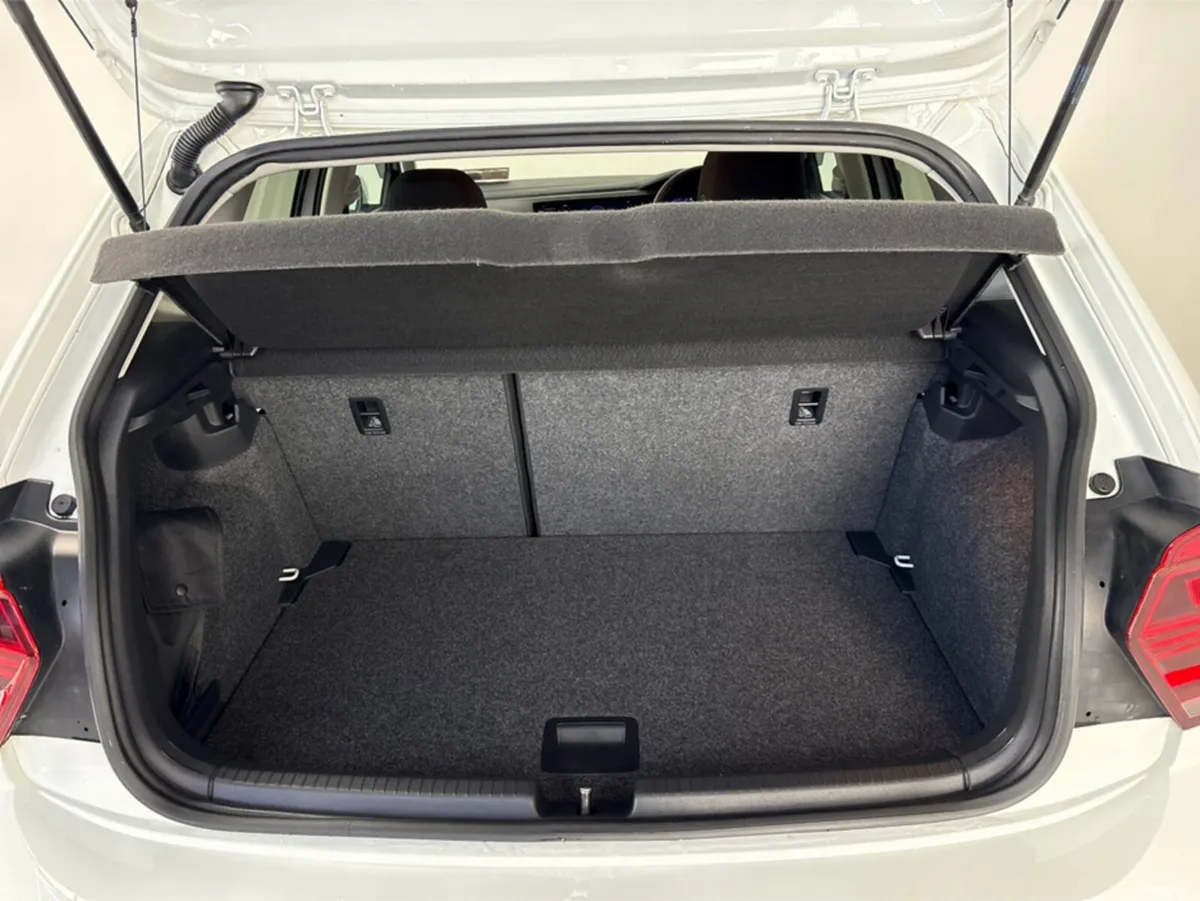 Volkswagen Polo Hatchback, Petrol, 2019, White