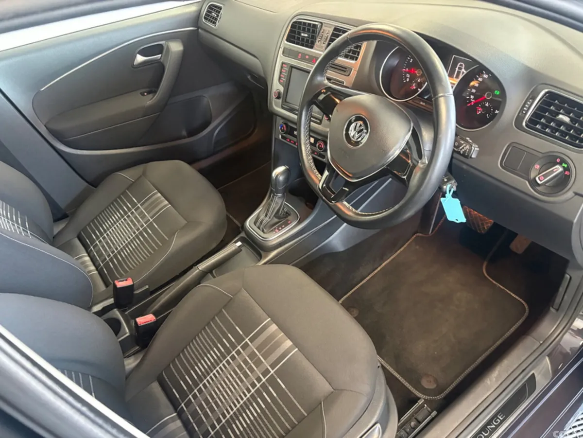 Volkswagen Polo Hatchback, Petrol, 2015, Grey