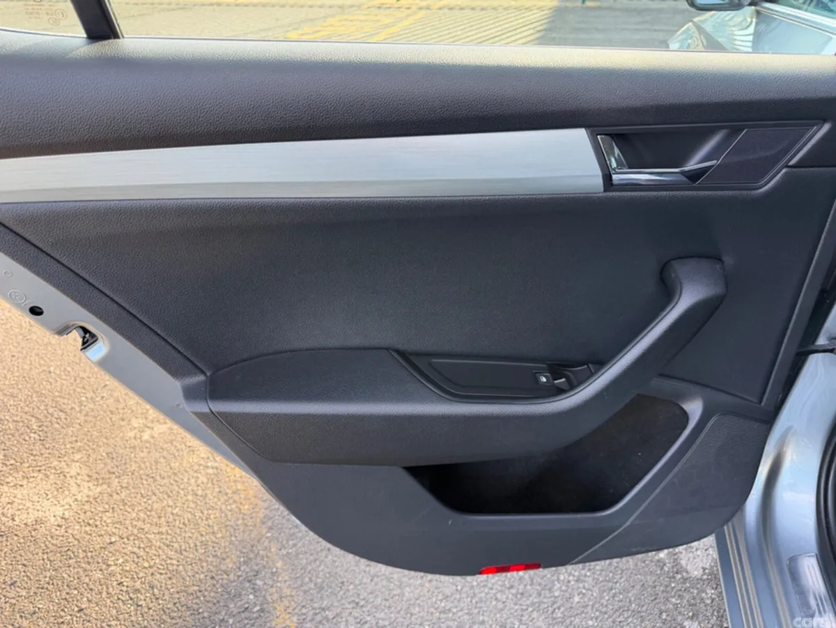 Skoda Superb Saloon, Diesel, 2016, Grey