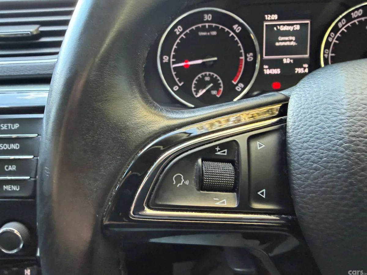 Skoda Superb Saloon, Diesel, 2016, Grey
