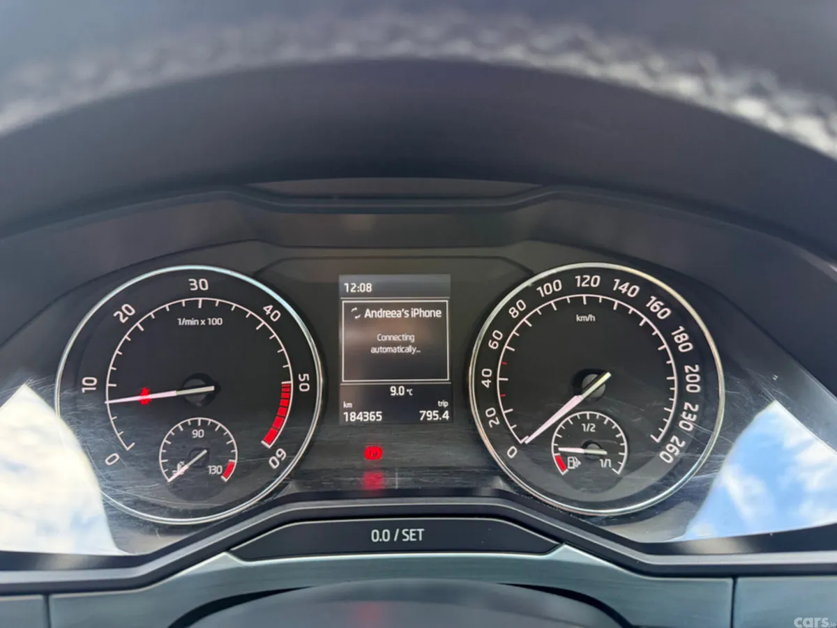 Skoda Superb Saloon, Diesel, 2016, Grey