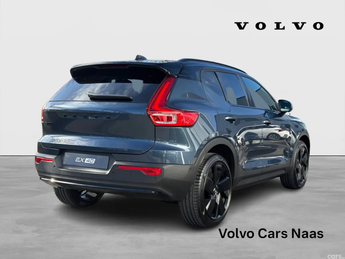 Volvo EX40 SUV, Electric, 2026, Blue