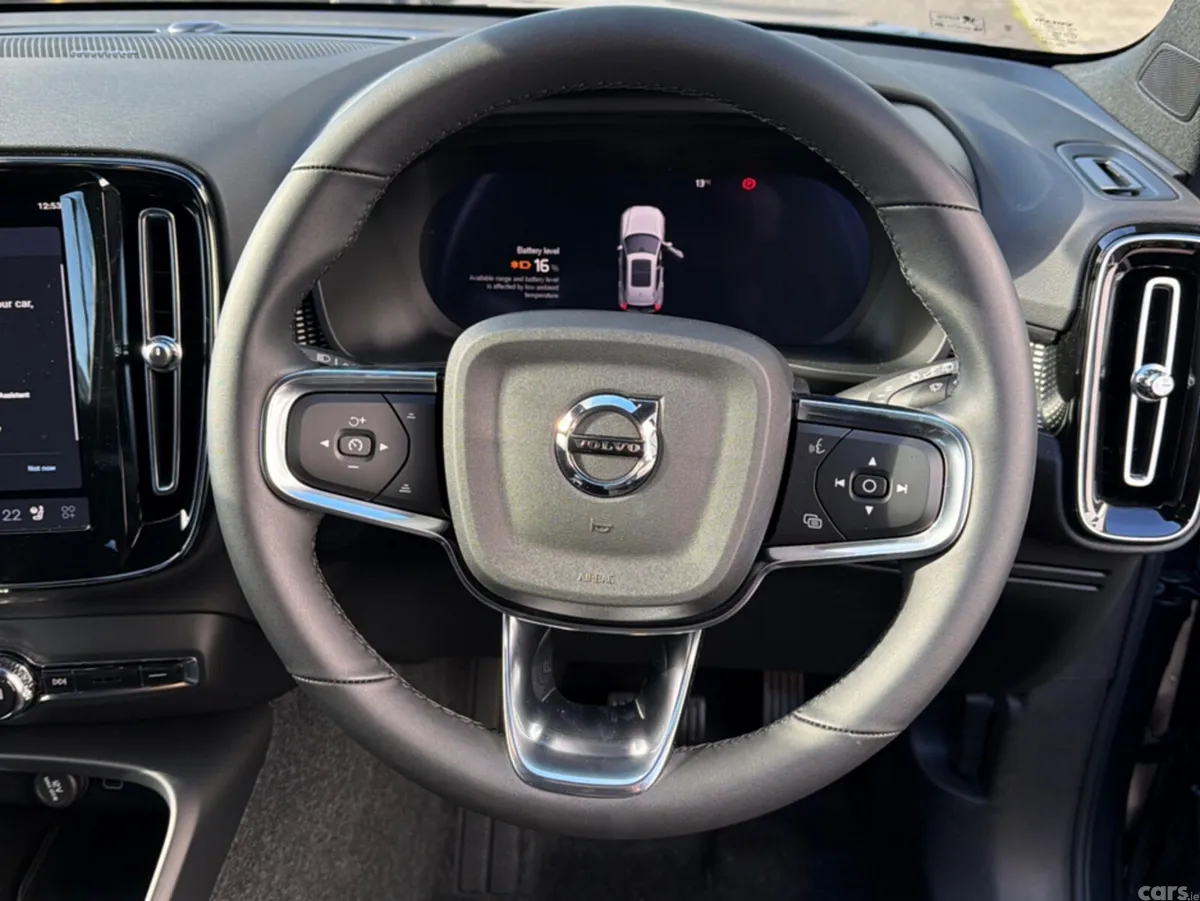 Volvo EX40 SUV, Electric, 2026, Blue