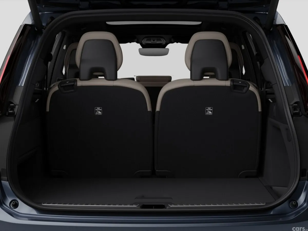Volvo XC90 SUV, Petrol Plug-in Hybrid, 2027, Red
