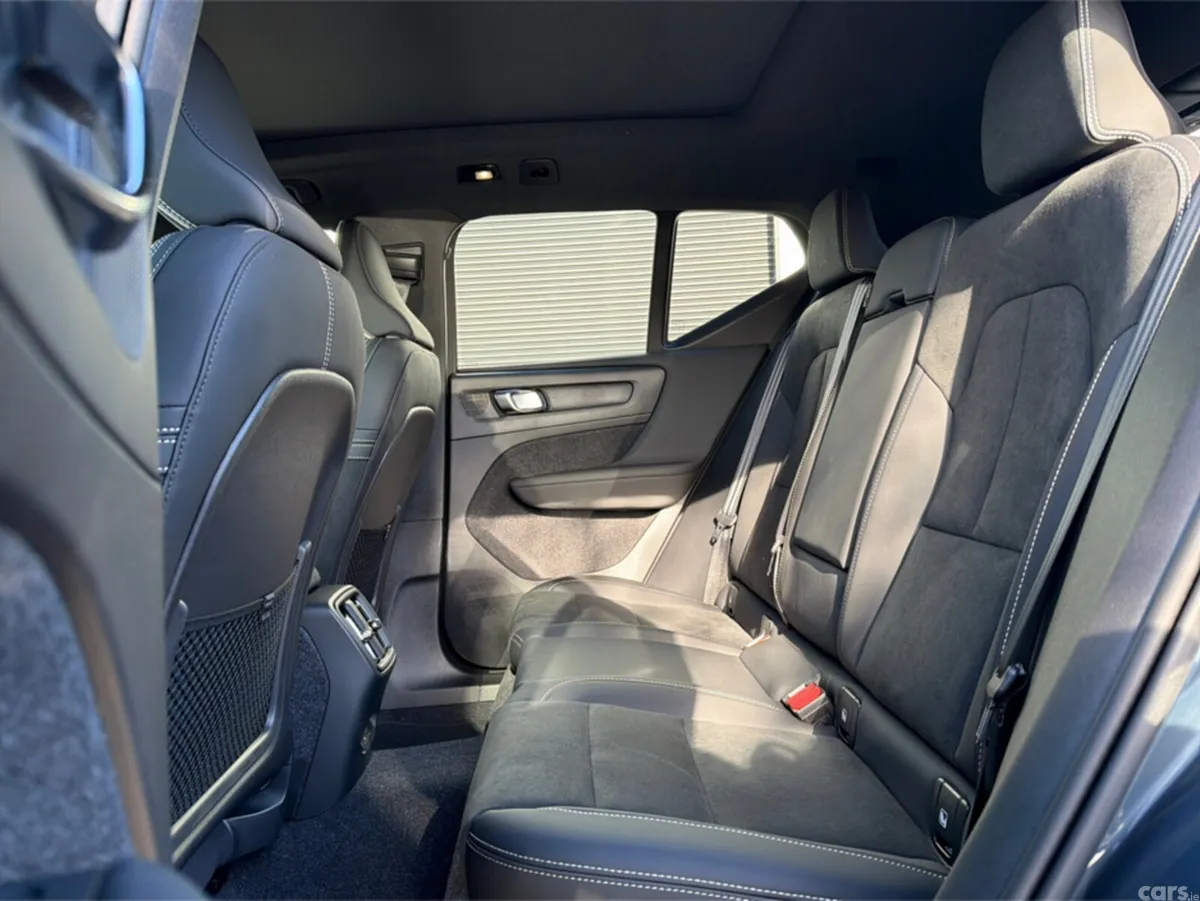 Volvo EX40 SUV, Electric, 2026, Blue