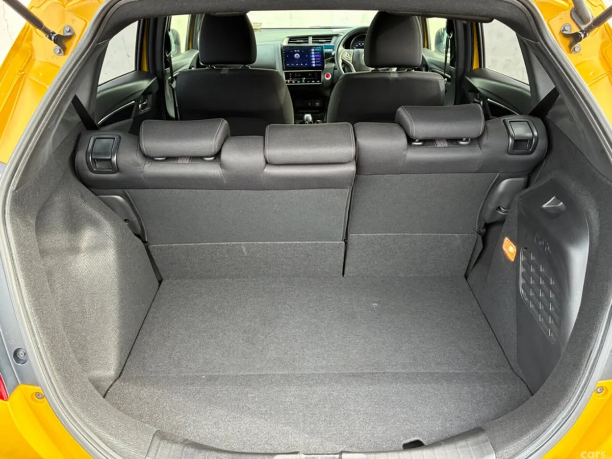 Honda Fit Hatchback, Petrol Hybrid, 2018, Yellow