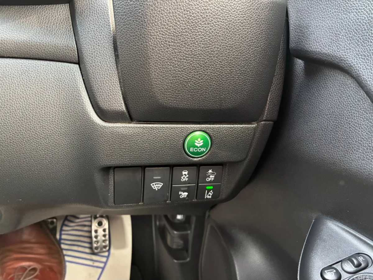 Honda Fit Hatchback, Petrol Hybrid, 2018, Yellow