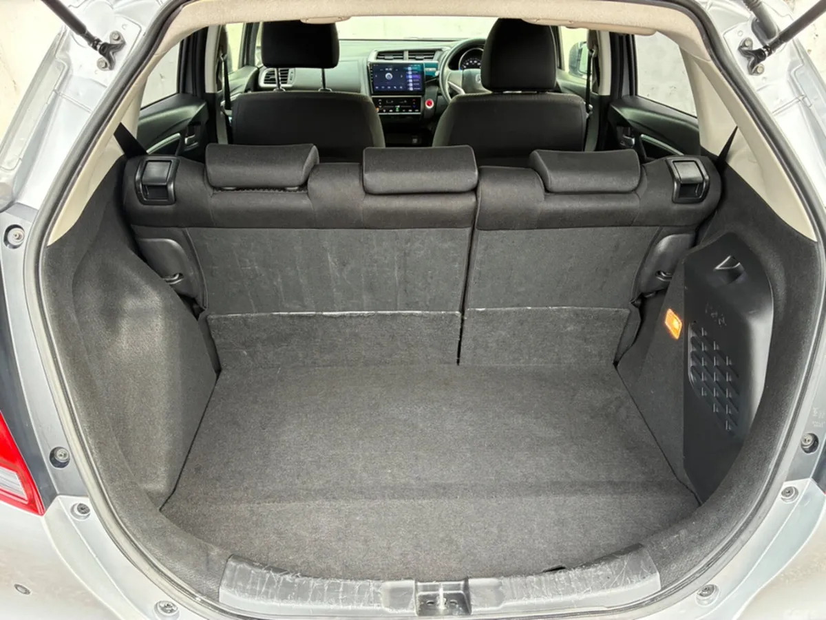 Honda Fit Hatchback, Petrol Hybrid, 2019, Silver