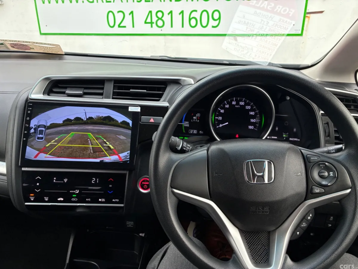Honda Fit Hatchback, Petrol Hybrid, 2019, White