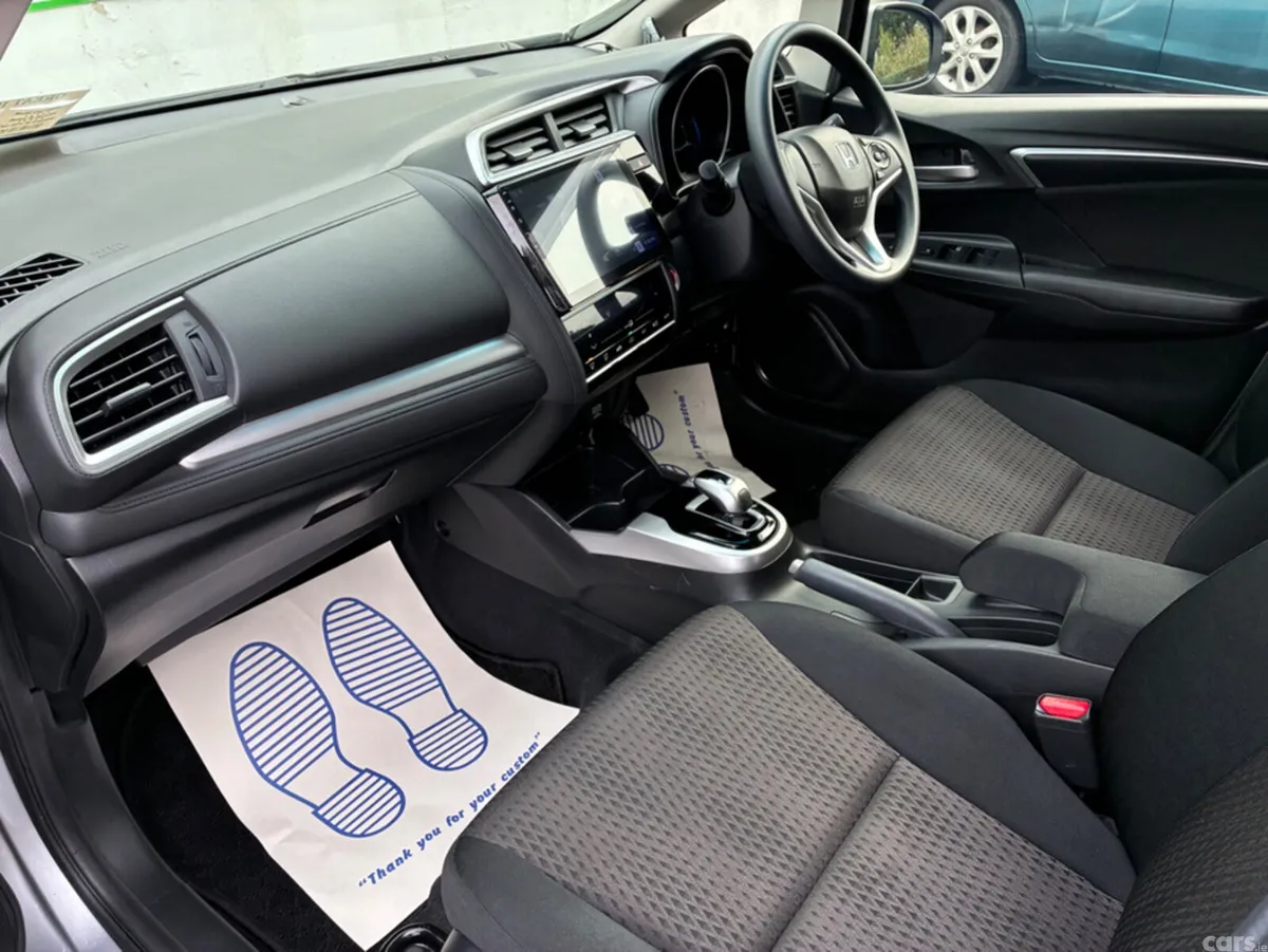 Honda Fit Hatchback, Petrol Hybrid, 2019, Silver