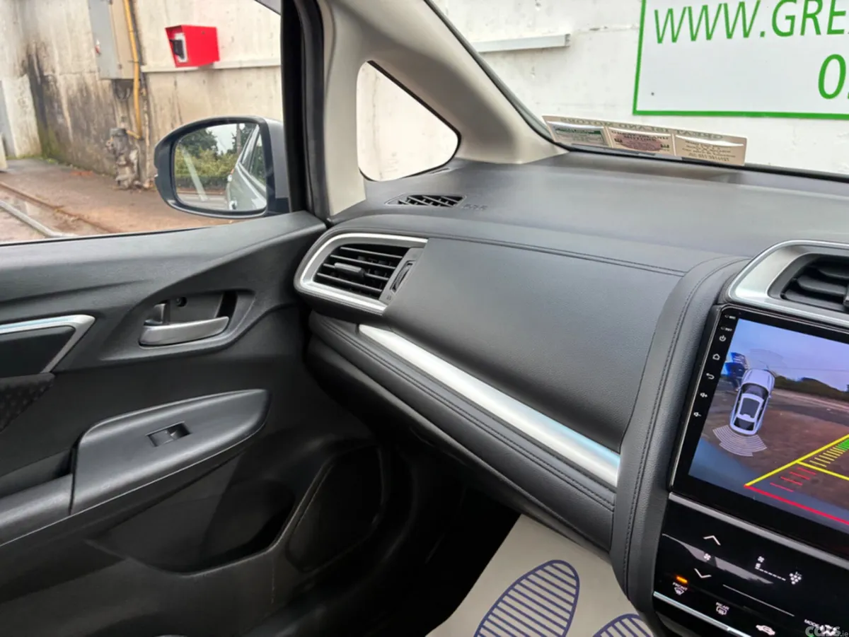Honda Fit Hatchback, Petrol Hybrid, 2019, Silver