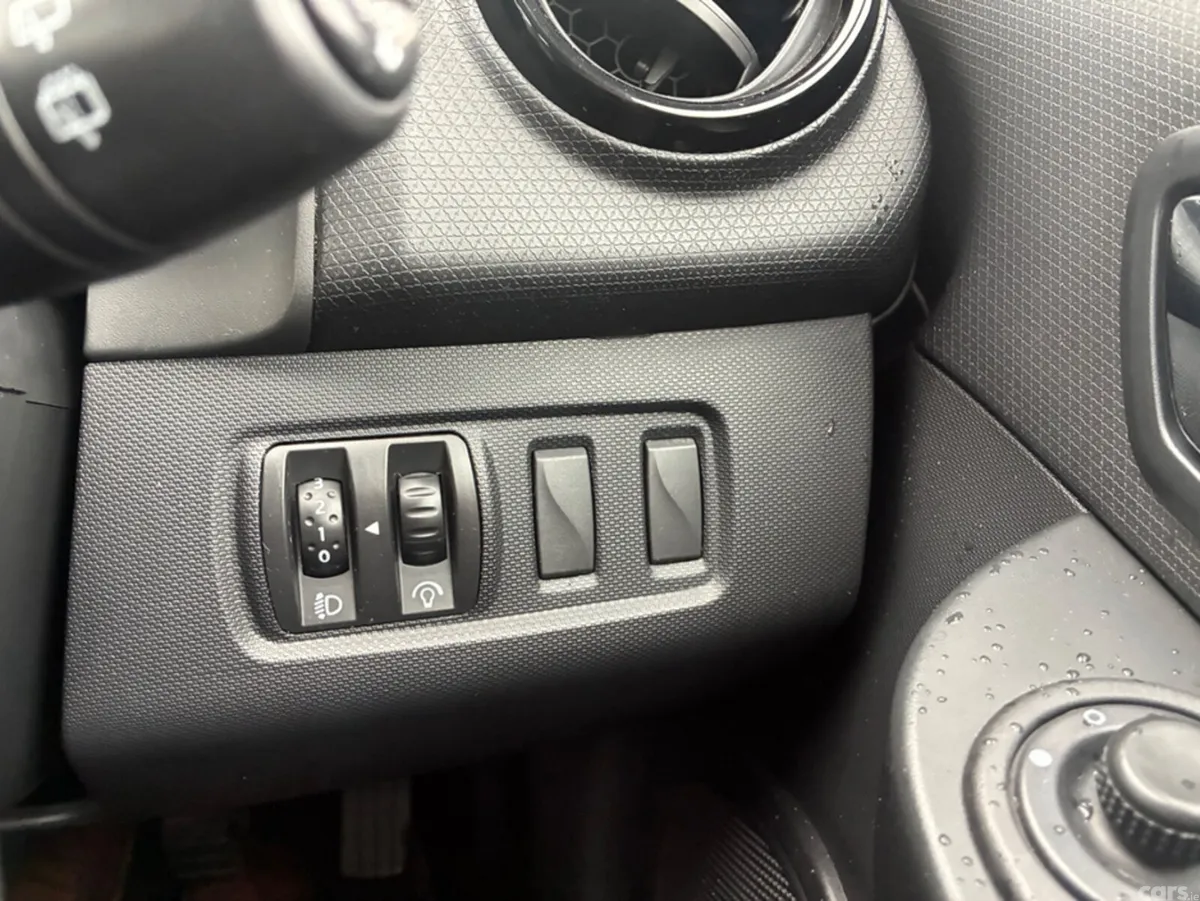 Renault Clio Hatchback, Petrol, 2013, Black