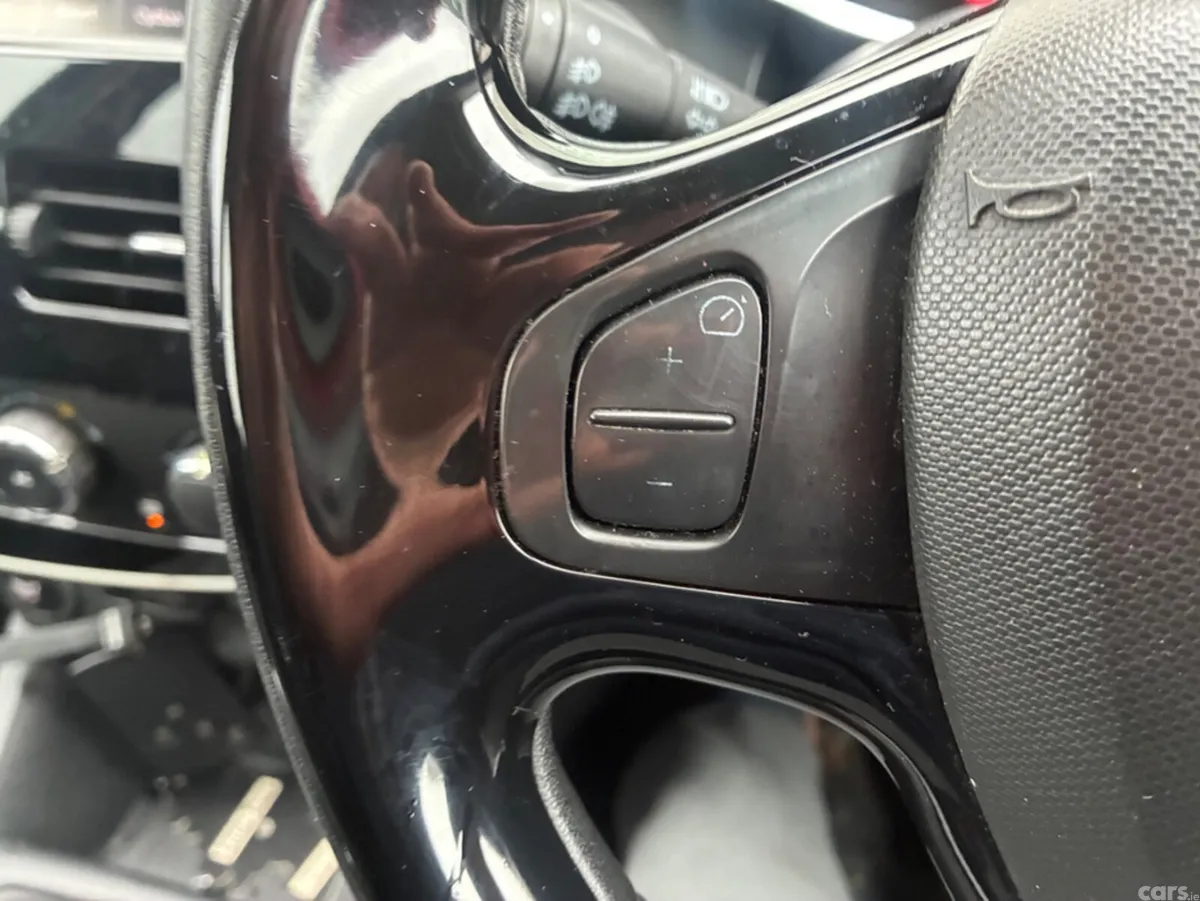 Renault Clio Hatchback, Petrol, 2013, Black