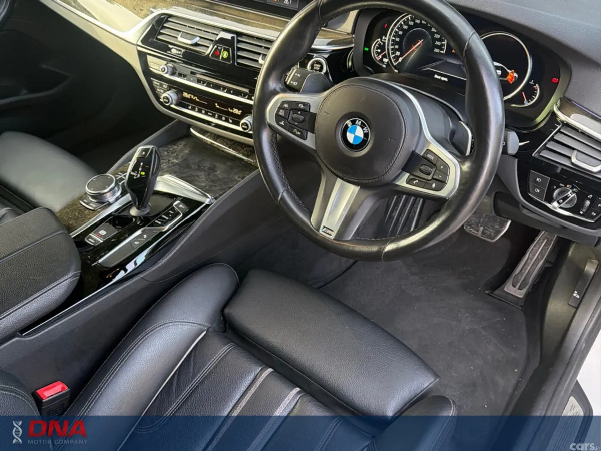 BMW 5-Series Estate, Diesel, 2018, White