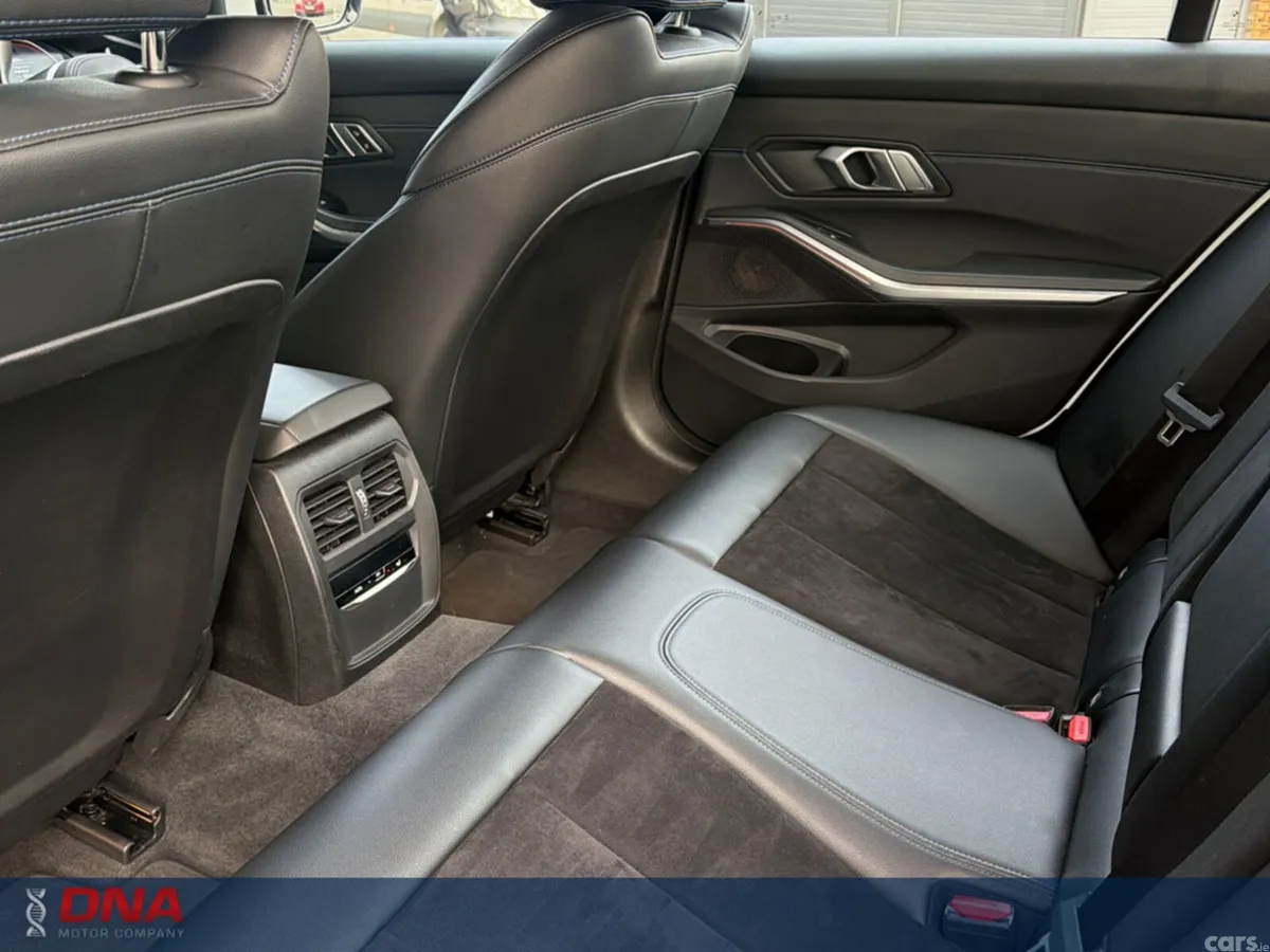 BMW 3-Series Saloon, Diesel, 2019, White