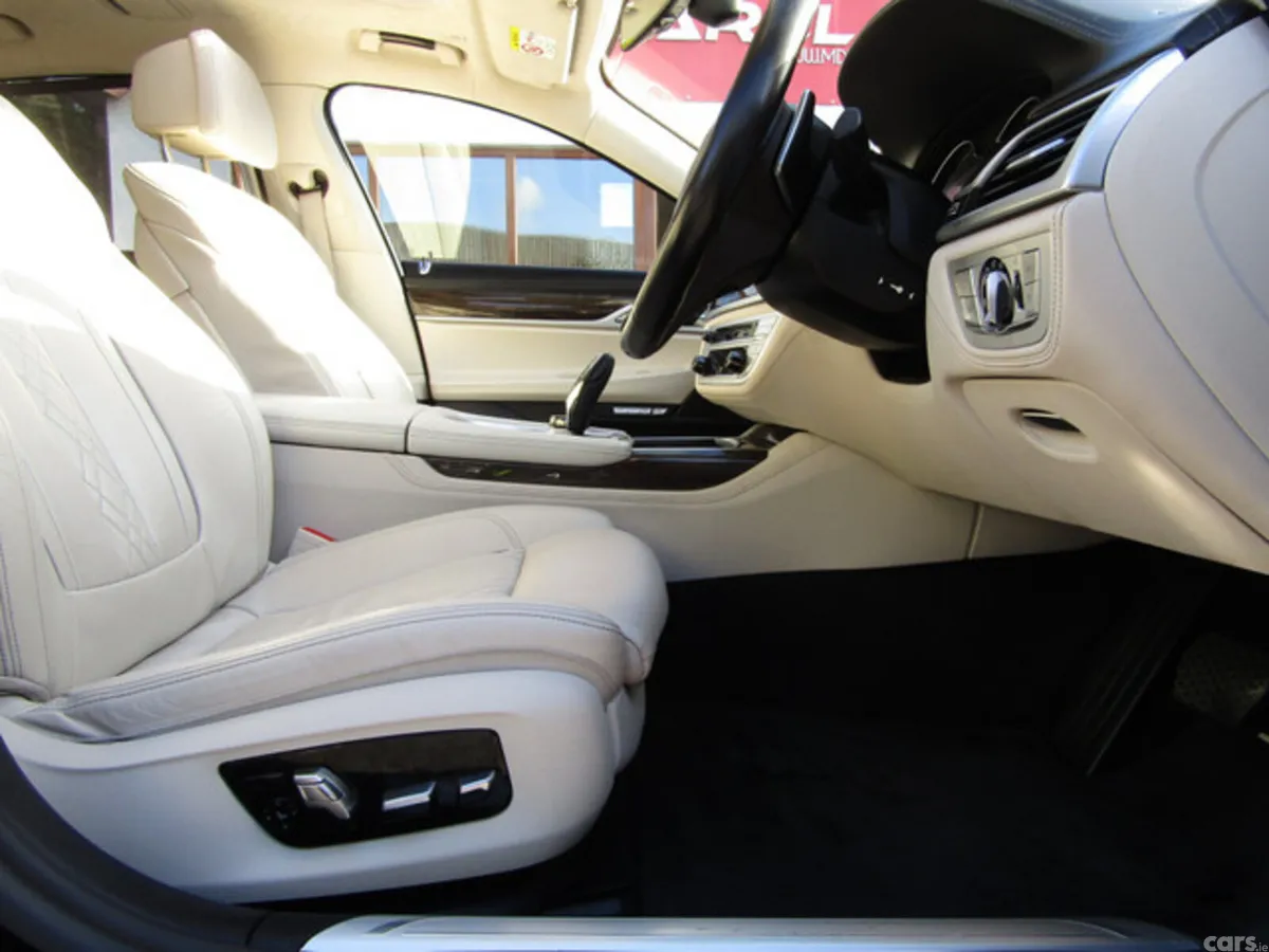 BMW 7-Series Saloon, Diesel, 2018, Blue