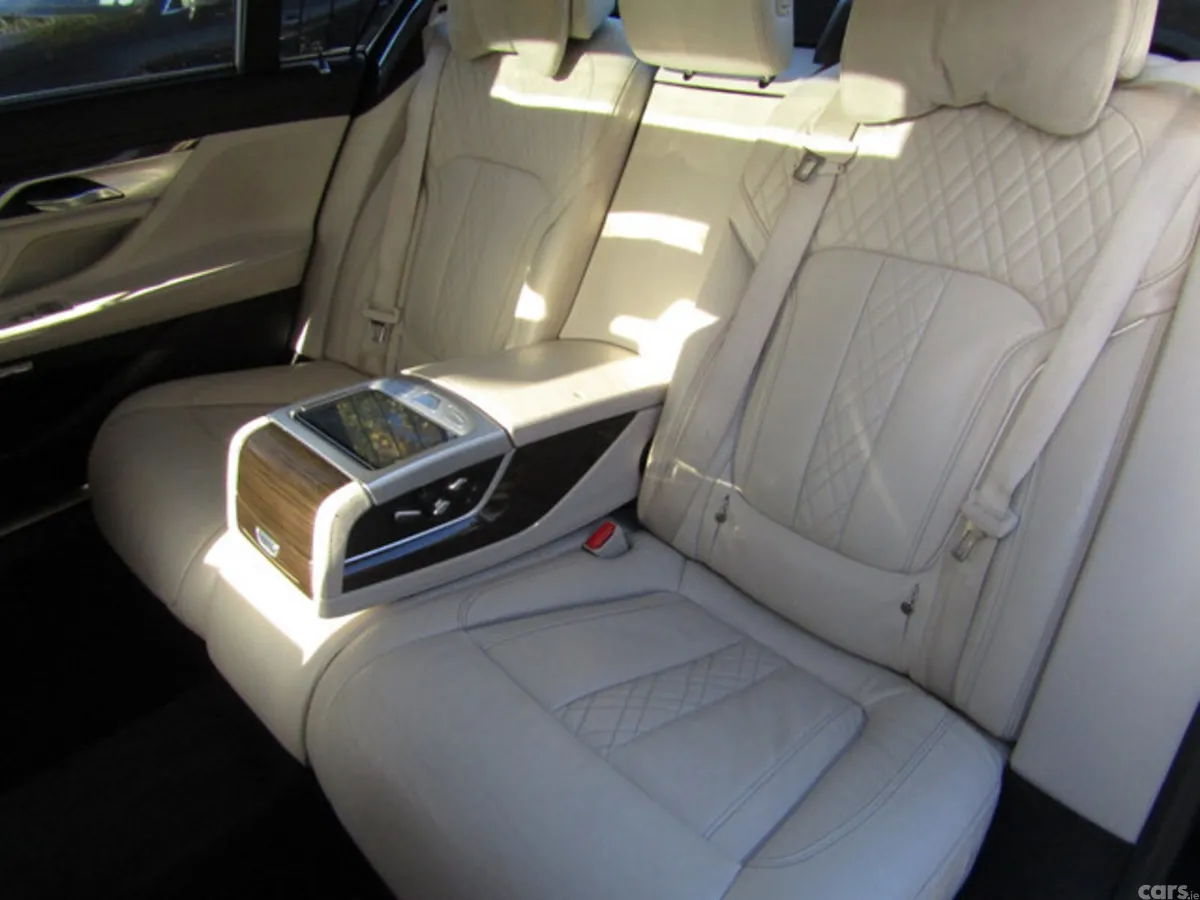 BMW 7-Series Saloon, Diesel, 2018, Blue