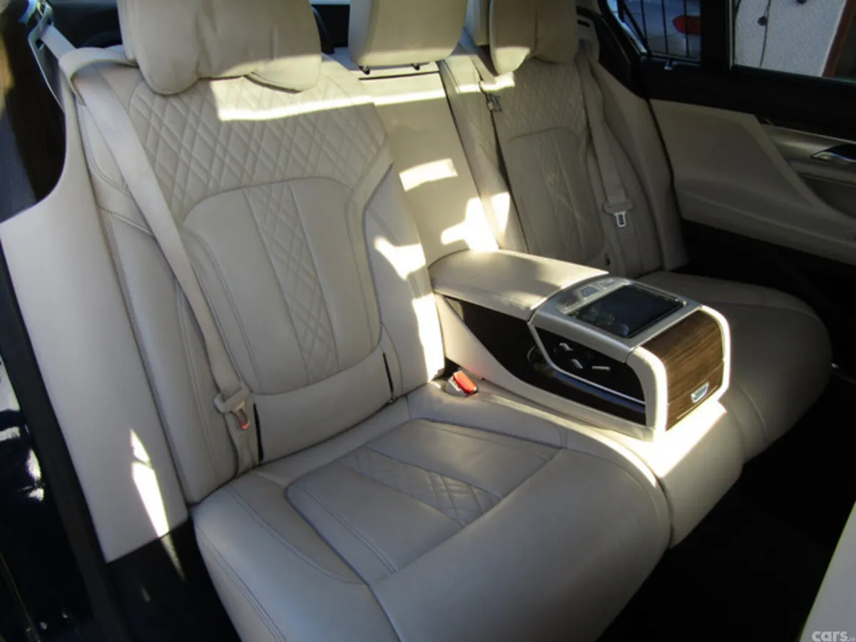 BMW 7-Series Saloon, Diesel, 2018, Blue