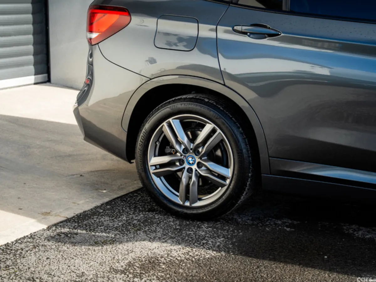 BMW X1 Estate, Petrol Hybrid, 2022, Grey