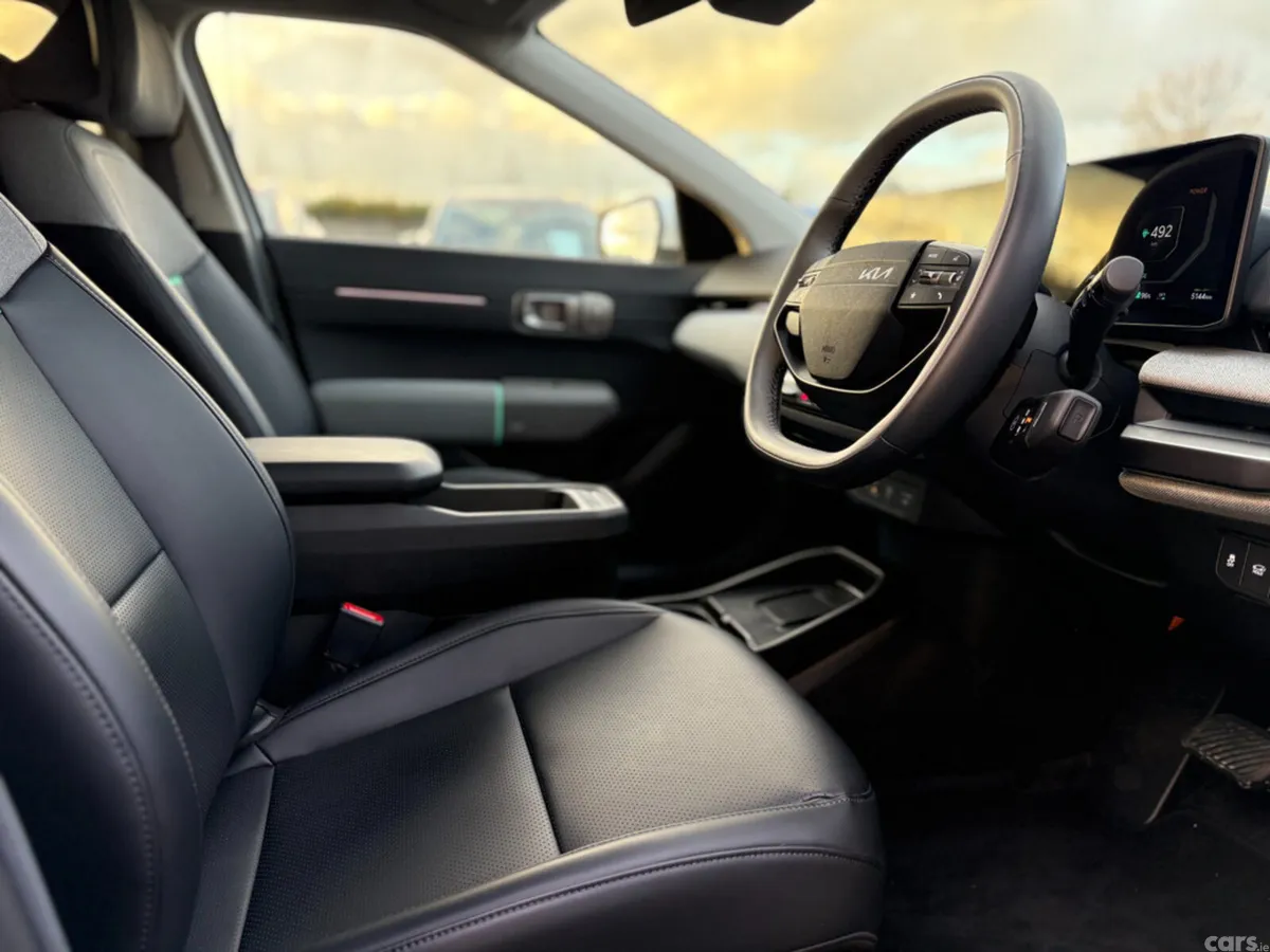 Kia EV4 Hatchback, Electric, 2026, White