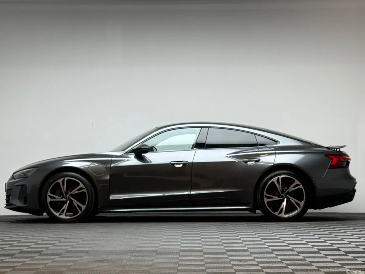 Audi e-tron GT Coupe, Electric, 2023, Grey
