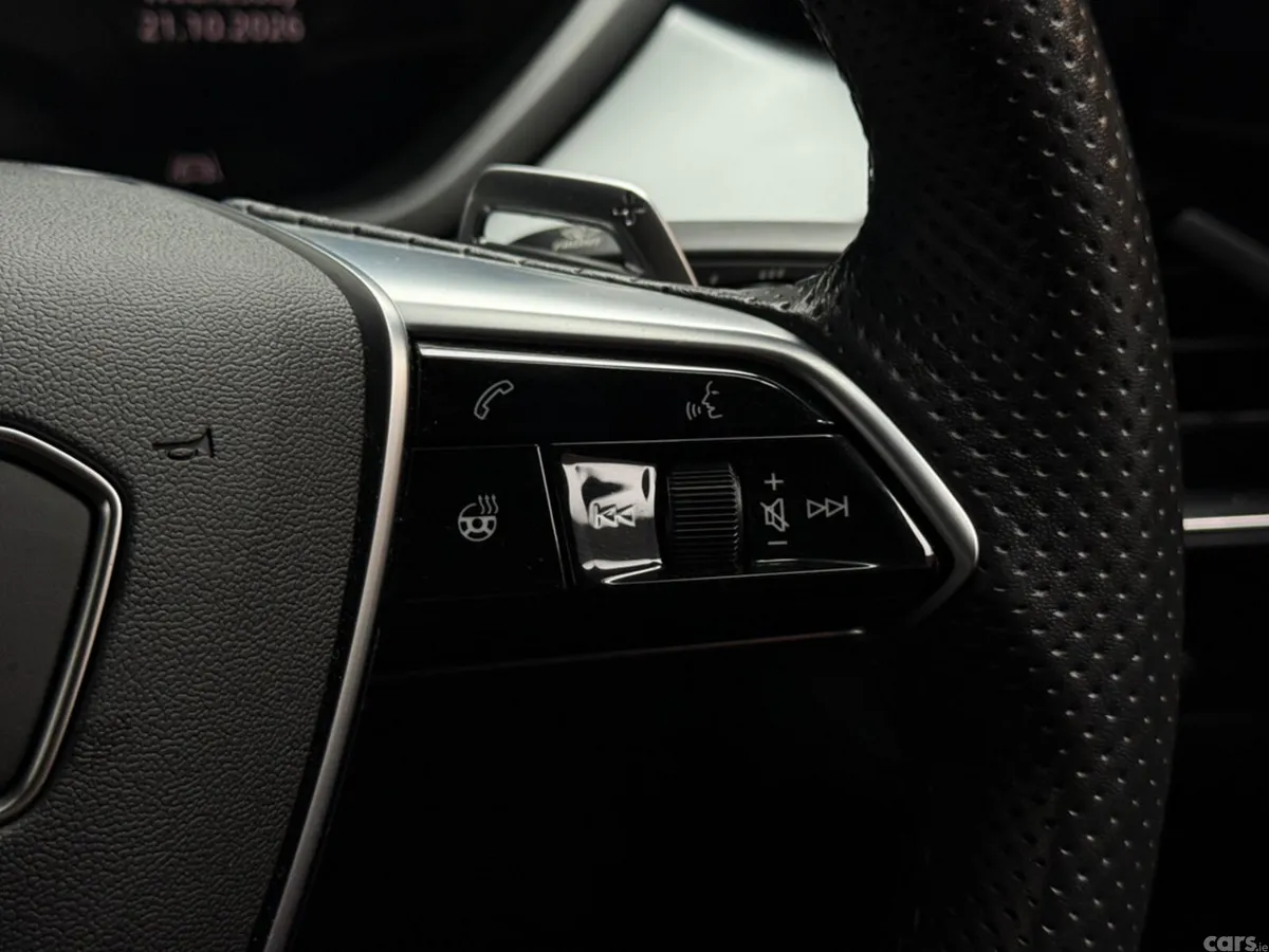 Audi e-tron GT Coupe, Electric, 2023, Grey