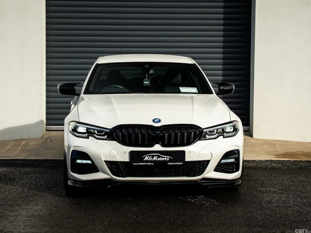 BMW 3-Series Saloon, Petrol Hybrid, 2022, White