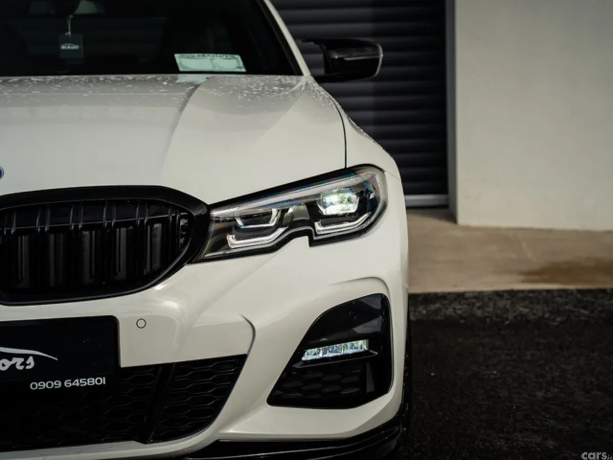 BMW 3-Series Saloon, Petrol Hybrid, 2022, White