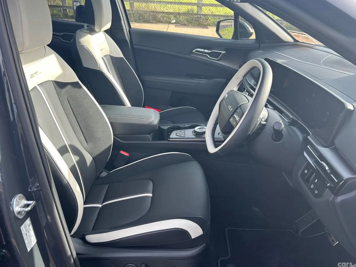Kia Sportage SUV, Petrol Hybrid, 2026, Grey